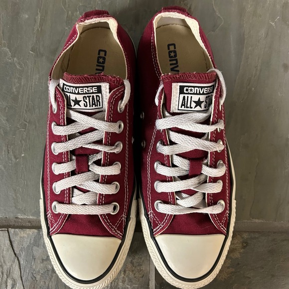 Converse Chuck Taylor All Star Low Top Canvas Sneakers Shoes Mens 5 Womens 7 - Picture 2 of 6
